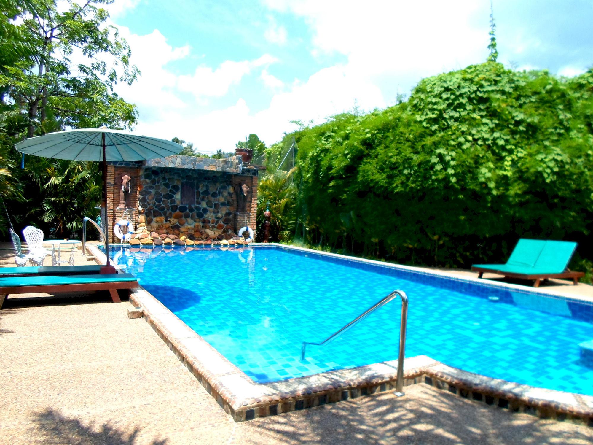 Hotel Khaosok And Spa Khao Sok National Park Dış mekan fotoğraf